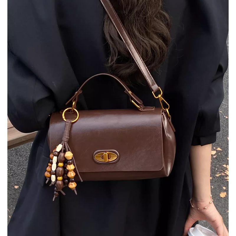 Elegante Leder Umhängetasche Brehn