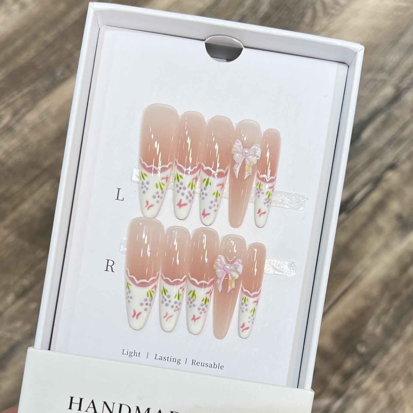 Elegantes Florales Stiletto Press-On Nail Art Set Brehn