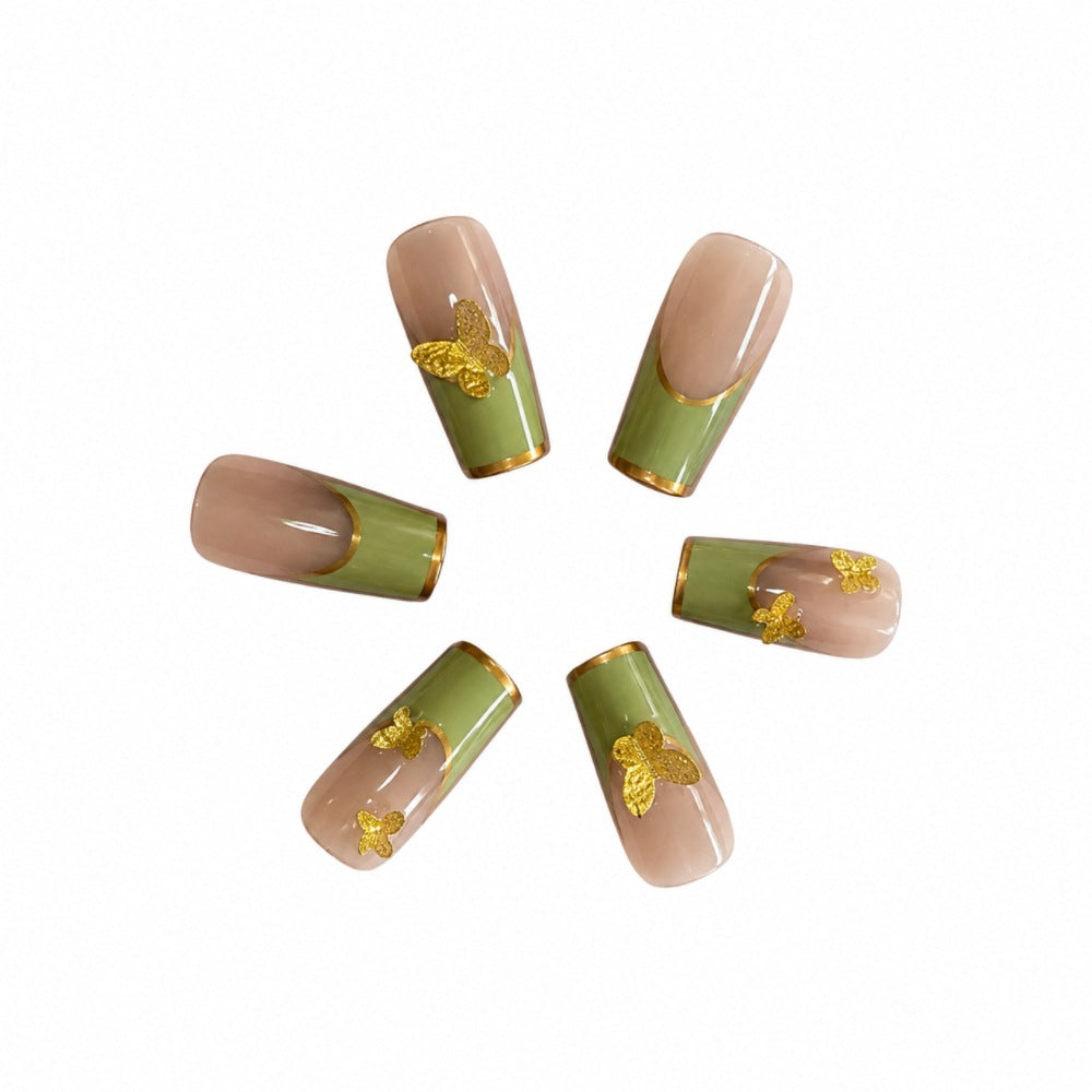Kunstnägel mit Elegantem Floralem und Zartem Design Brehn