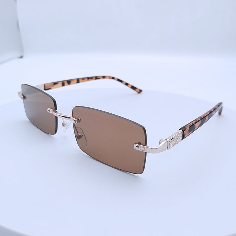 Damen modische rechteckige Sonnenbrille mit einzigartigem Gestaltungsmerkmal Brehn