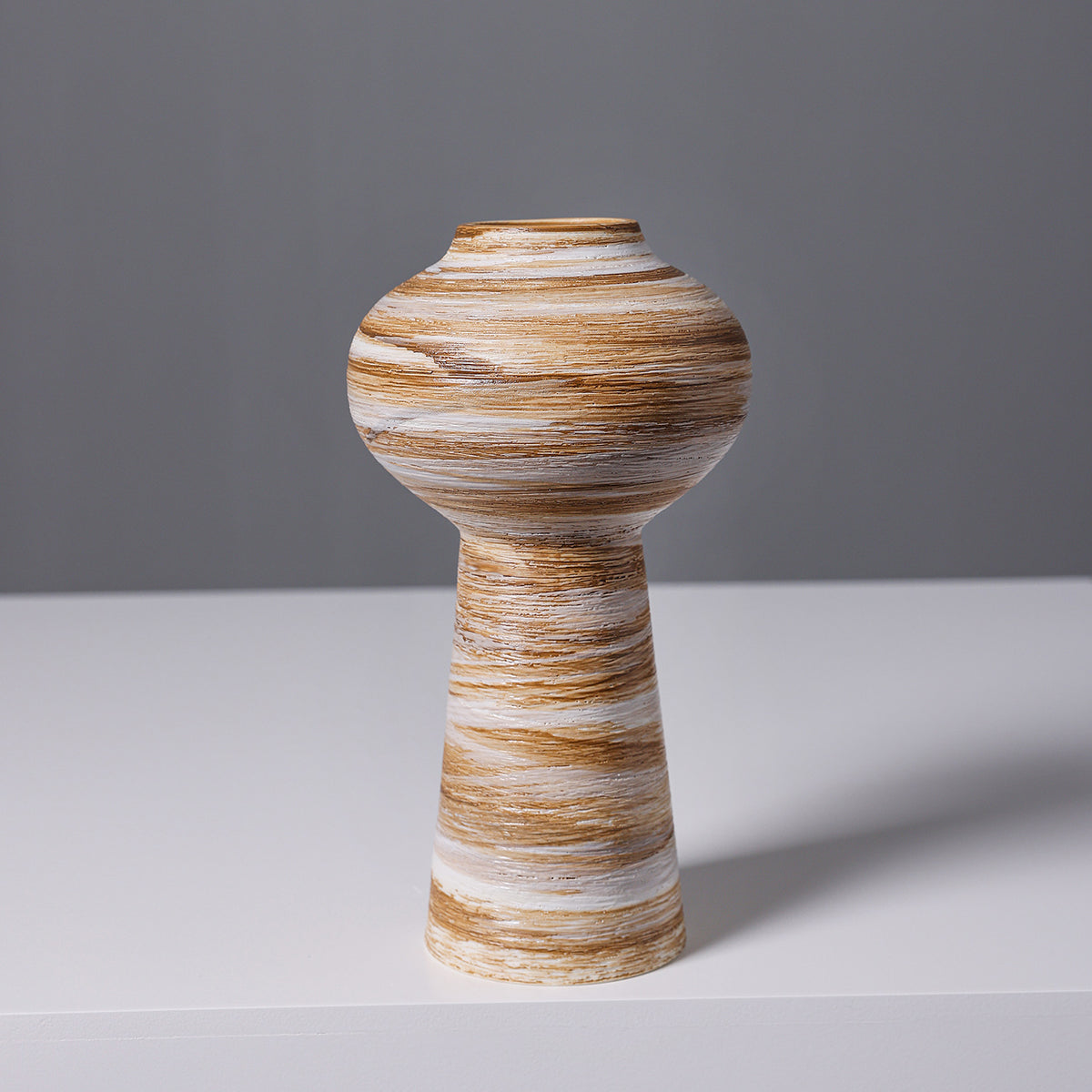 Künstlerische Spiraldesign Keramikvase Brehn
