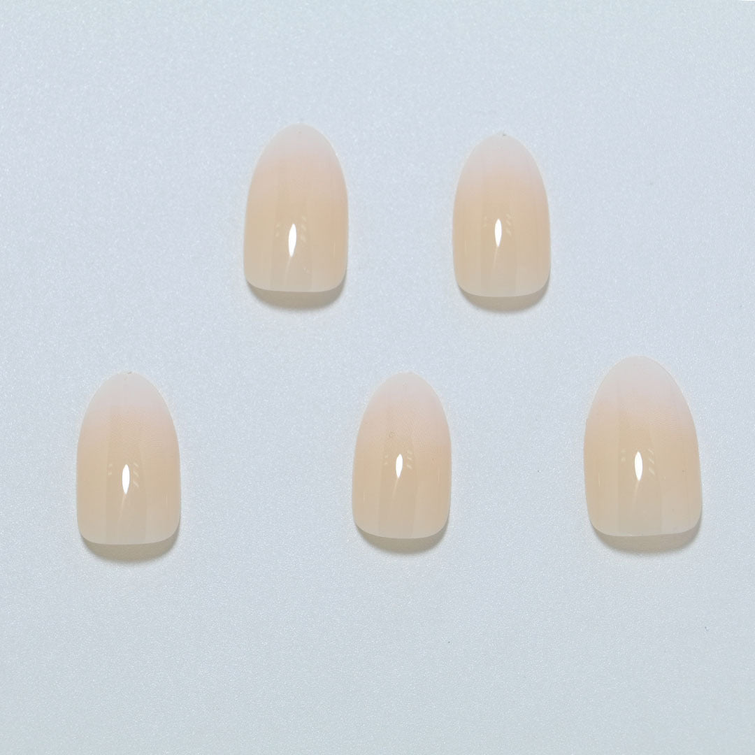 Elegante mandelförmige Press-On-Nagelset Brehn