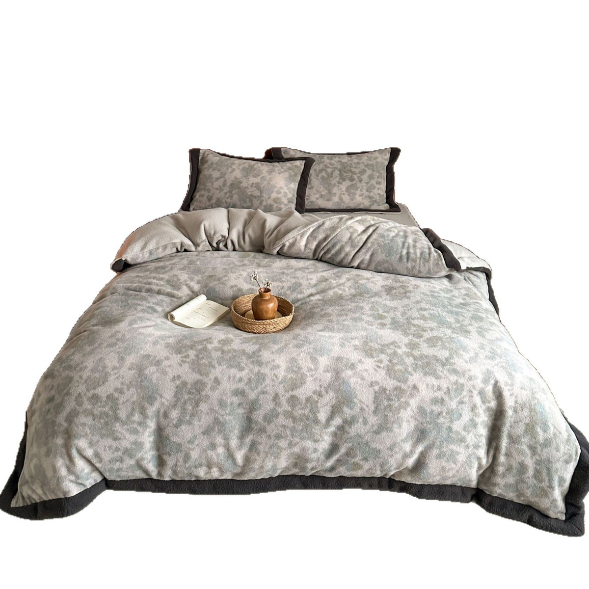 Weiche Wendbare Bettbezug-Garnitur aus Microfleece mit dezentem Aquarellmuster und Kontrastpaspel Brehn