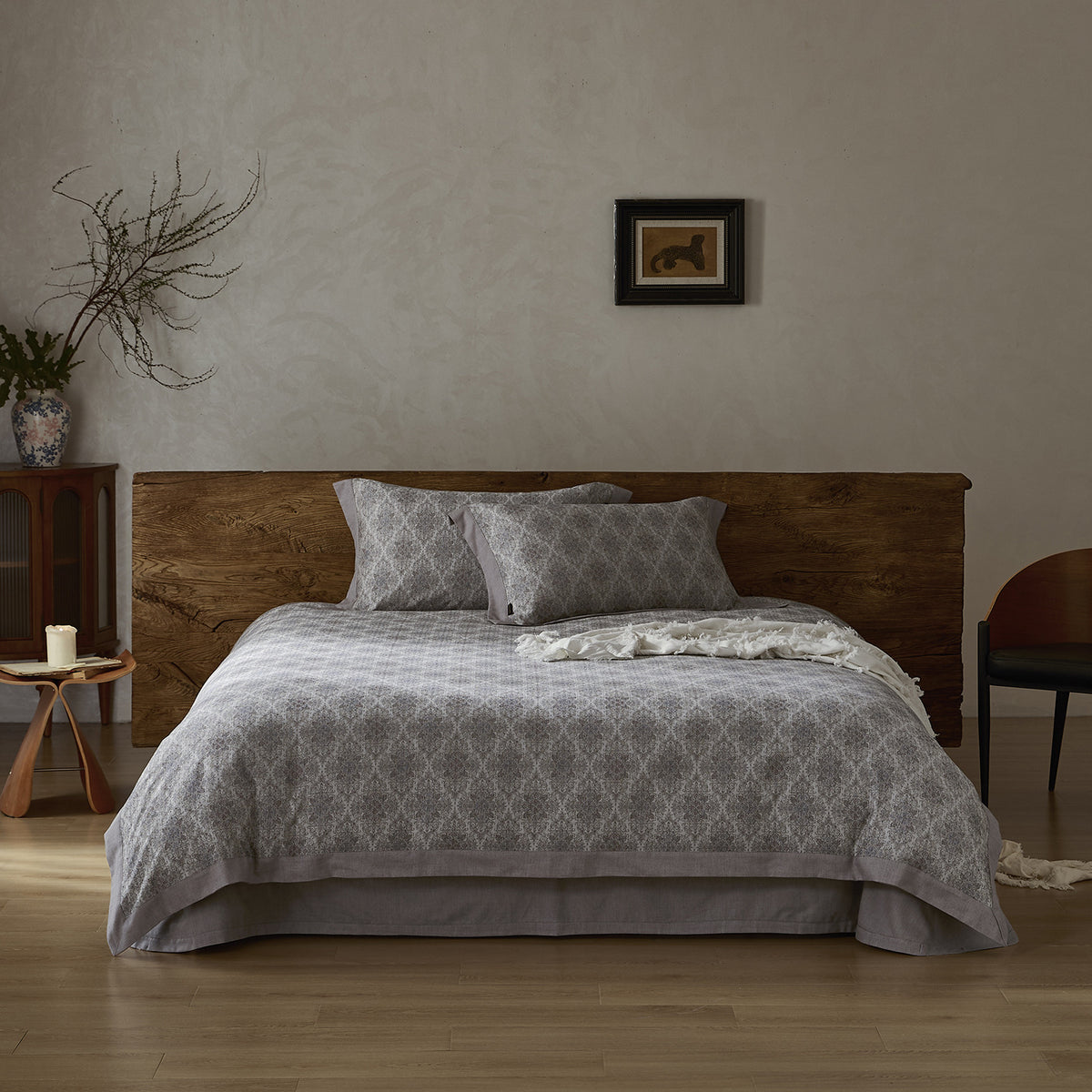 Florales Baumwoll-Leinen-Bettüberwurf-Set mit Chambray-Dekor