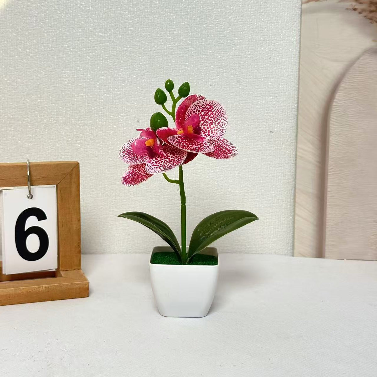 Lebensechte florale Orchideen-Darstellung für die Inneneinrichtung
