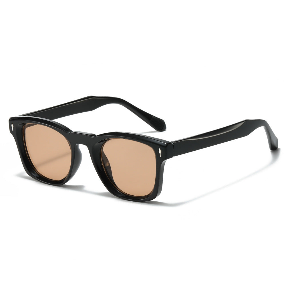 Stylische Cat-Eye-Sonnenbrille mit geometrischem Design Brehn