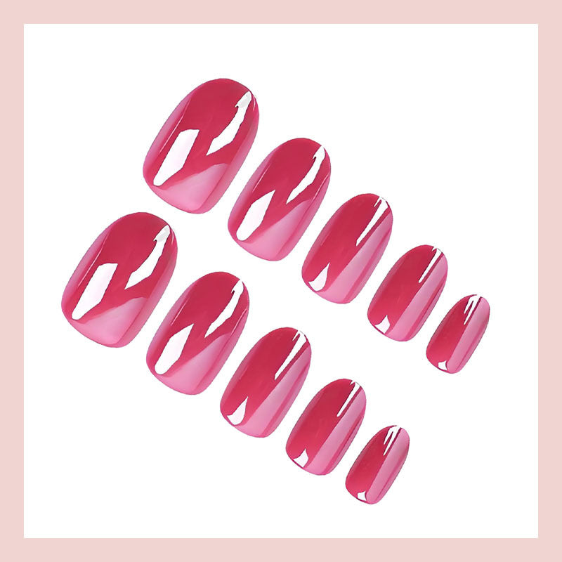 Kunstnagelset mit eleganten, glänzenden Spitzen Brehn