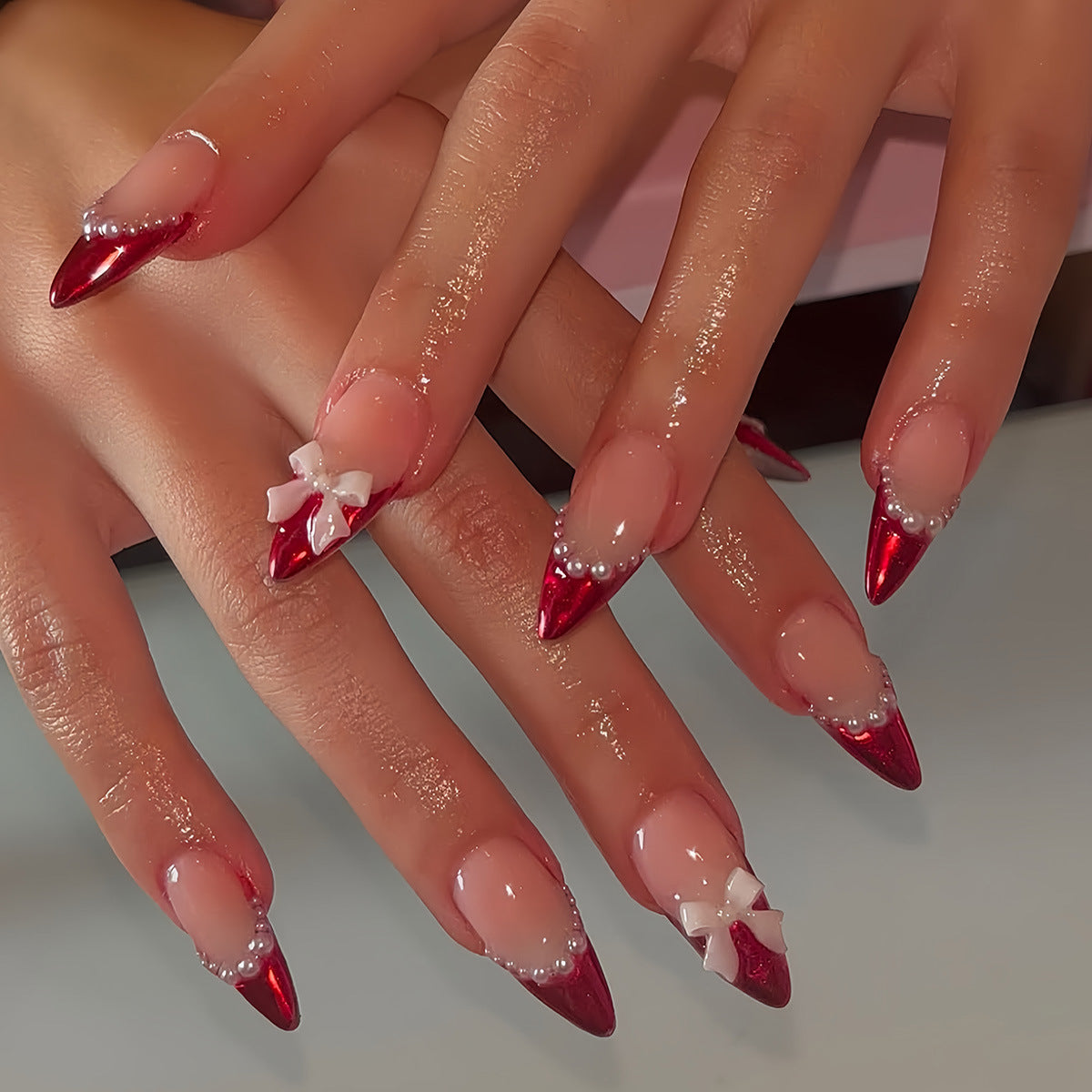 Elegante Stiletto Press-On Nagelkunst Brehn
