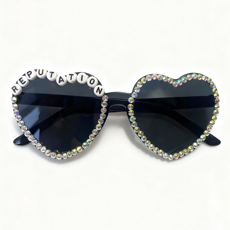 Herzförmige, mit Strass veredelte Sonnenbrille Brehn 1787141205