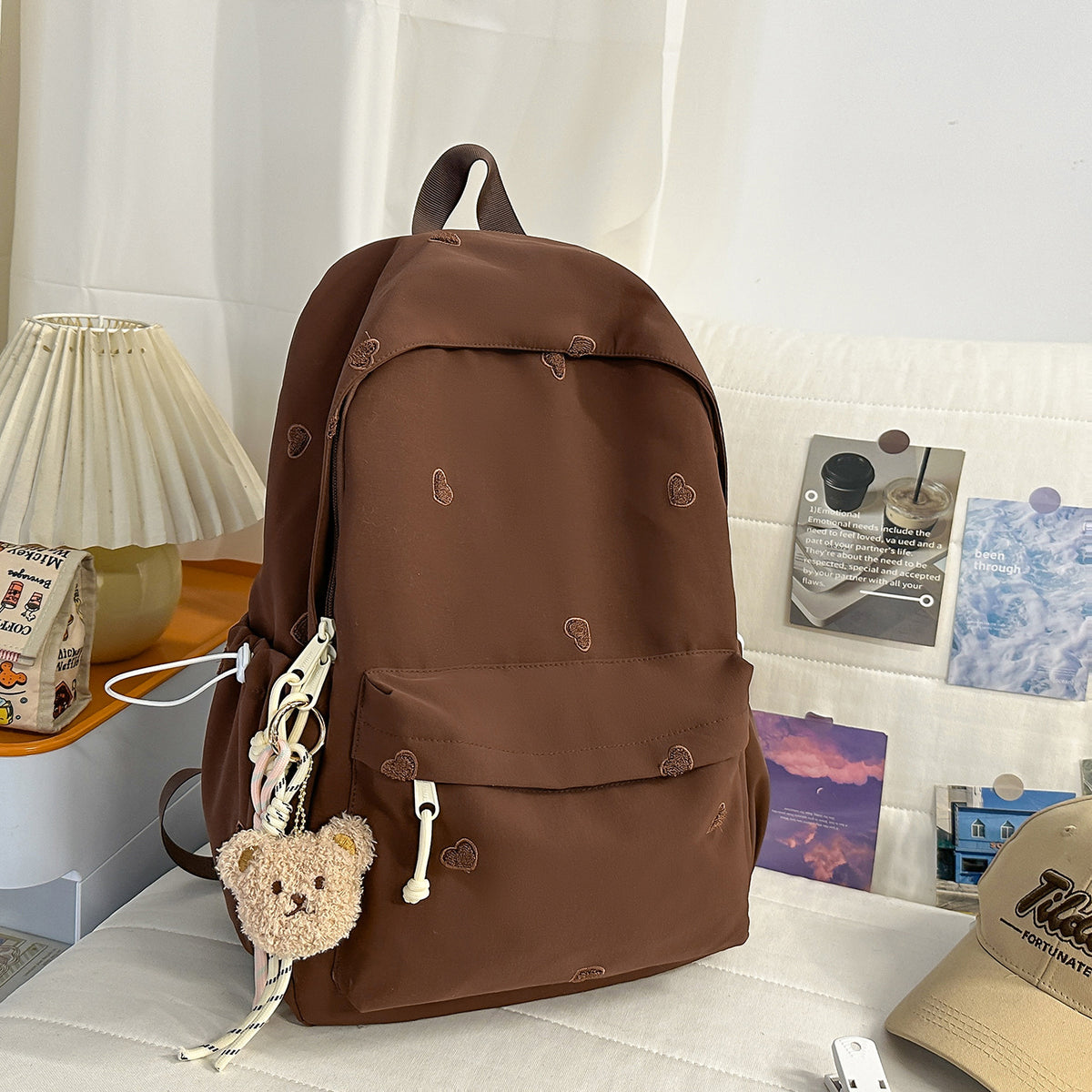 Vielseitiger lässiger Rucksack mit lustigem Charakteranhänger Brehn