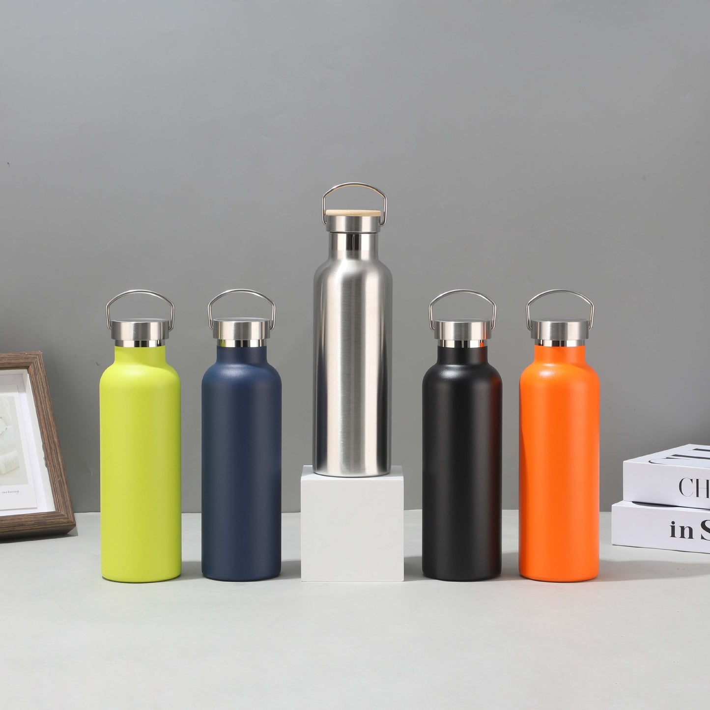 Damen edelstahl Isolier Trinkflasche mit nachhaltigem Bambusdeckel Brehn