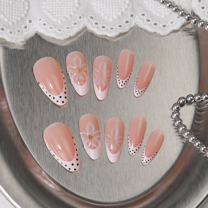 Elegantes florales Kunst-Press-On-Nagelset Brehn