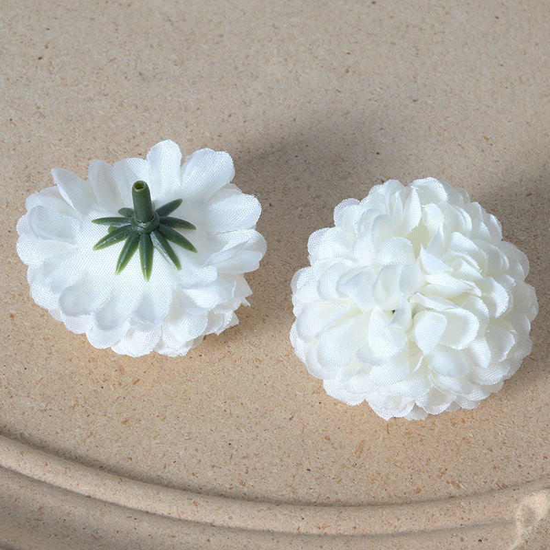 Elegante Stoffblumen-Haaraccessoires