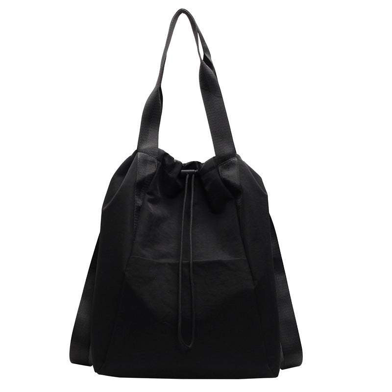 Schultertasche Mit Verstellbarem Tragegurt Brehn