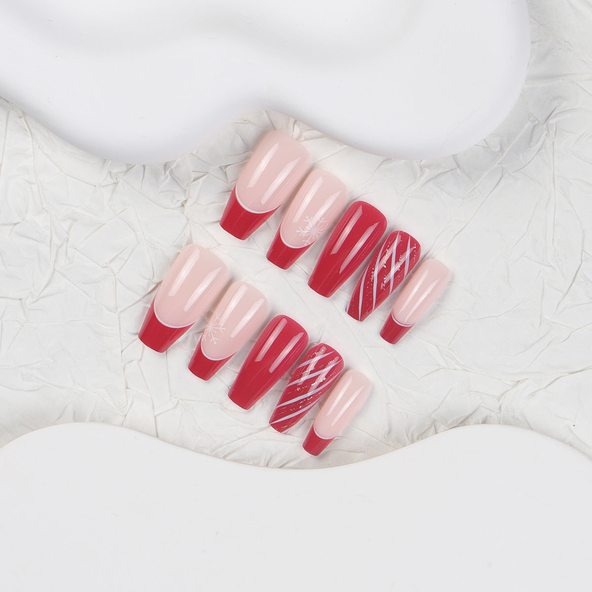 Langes Elegantes Press-On Nagelset Brehn