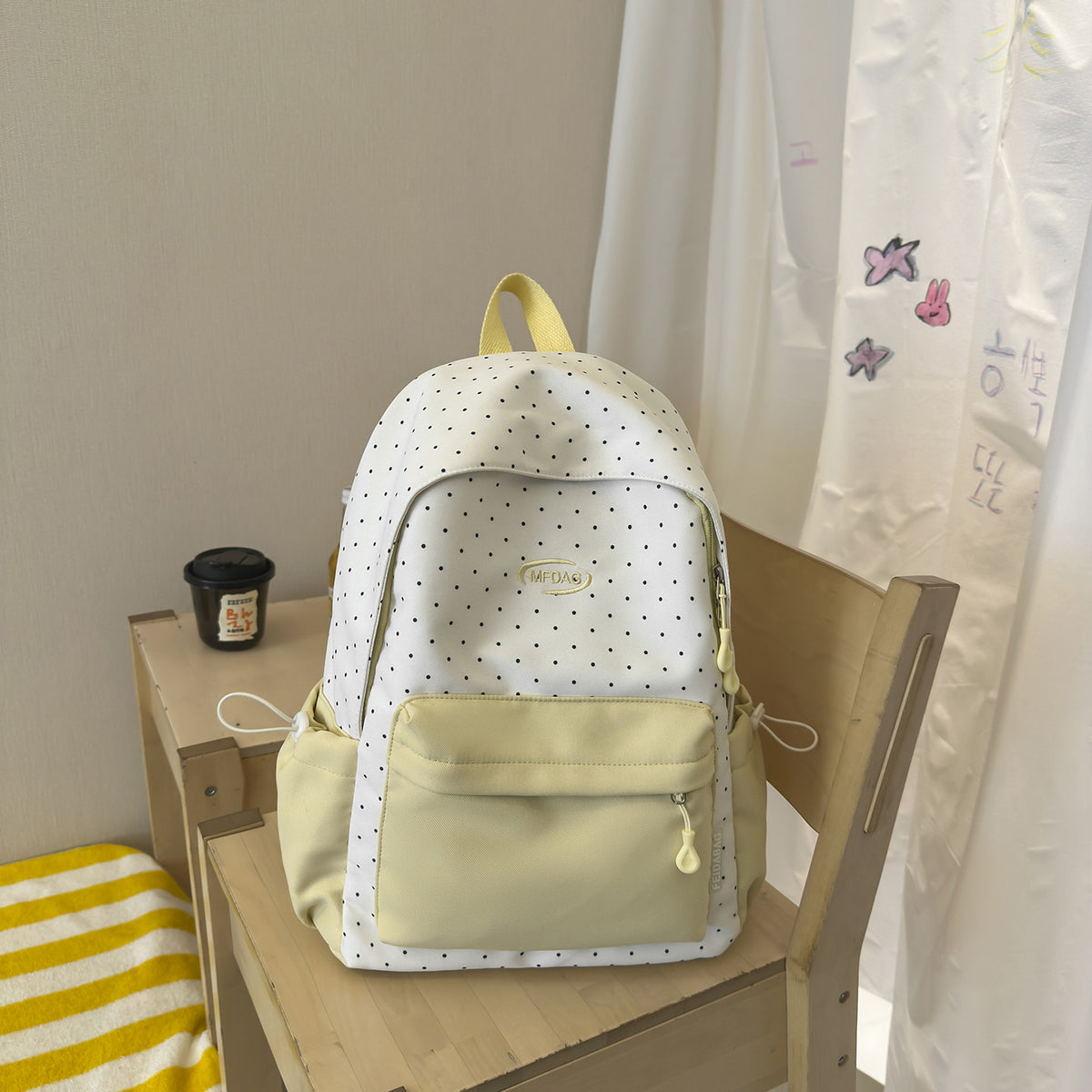 Stylischer gepunkteter Rucksack Brehn