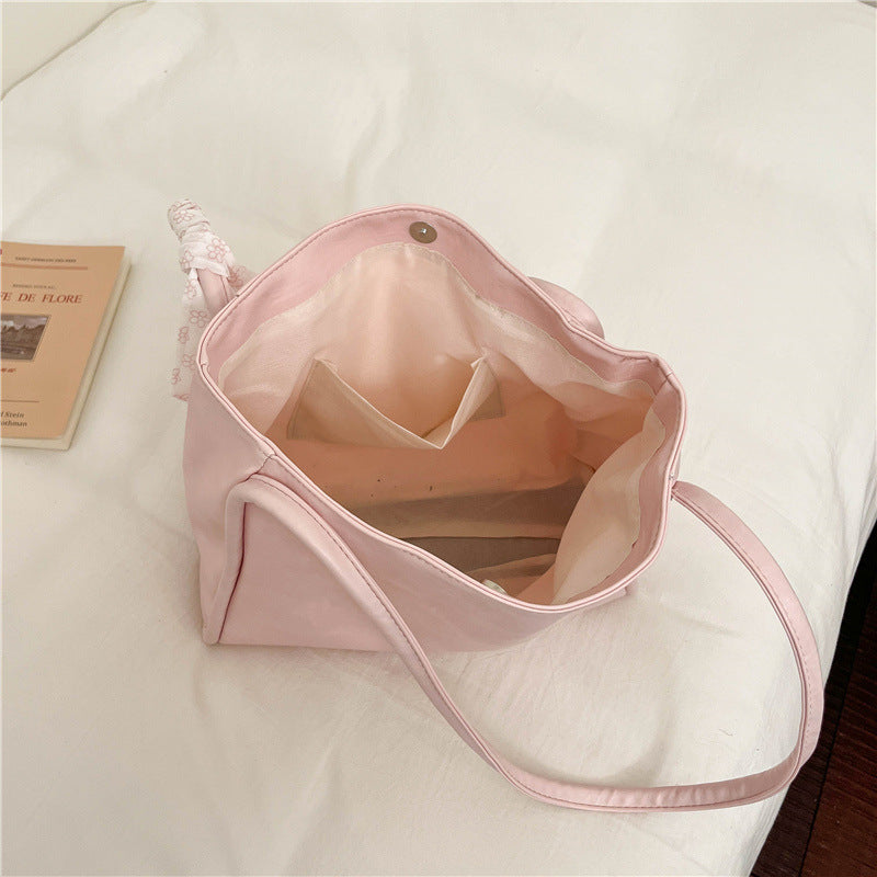 Stilvolle Handtasche mit Schleifenakzent