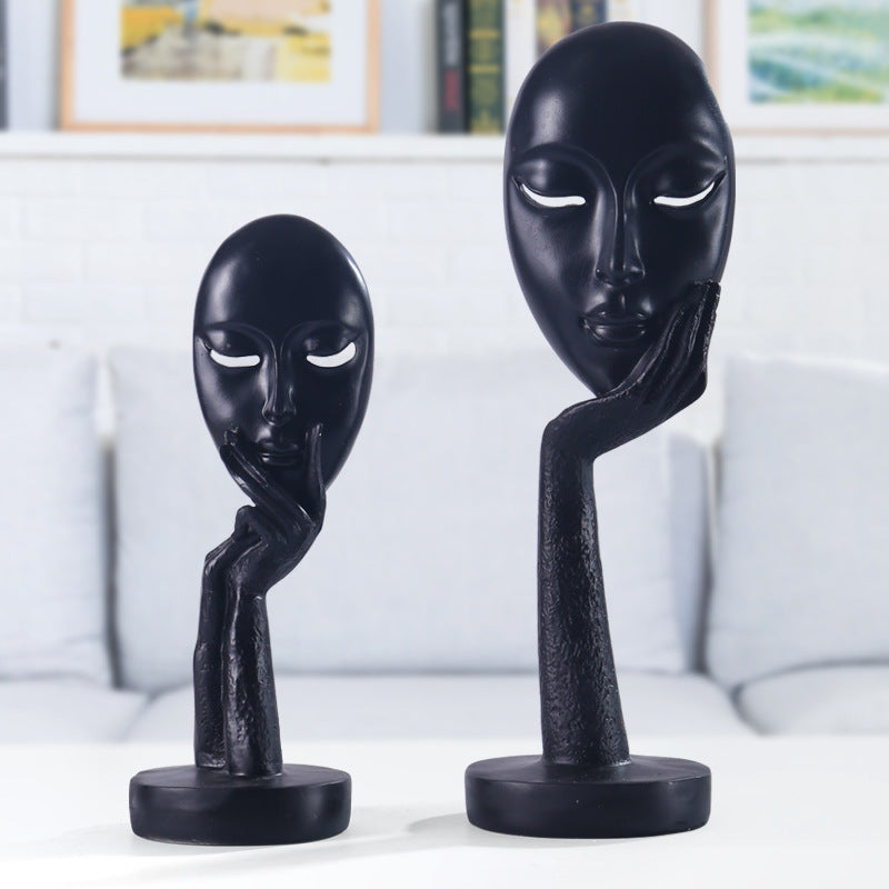 Kunstvolle Dekoration in Gestalt einer nachdenklichen Figur Brehn
