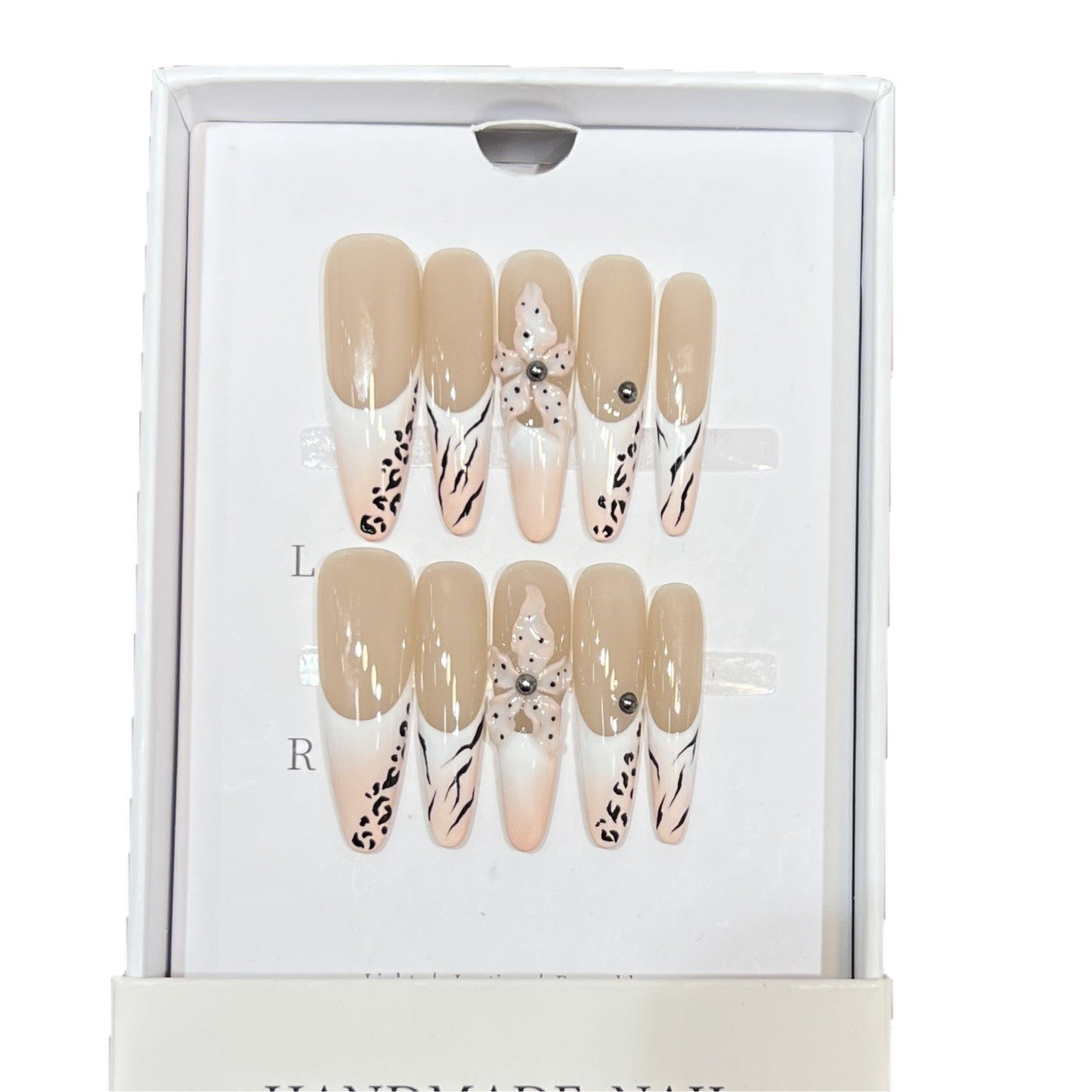 Künstlerisches Stiletto-Nagelkunst-Set mit eleganten Dekorationselementen Brehn