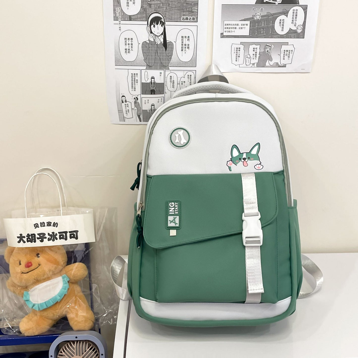 Adorable Charakter-inspirierte Schultasche