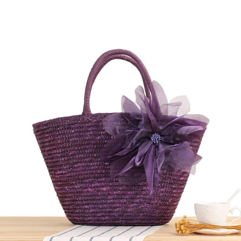 Elegante Strohtasche mit Floralen Akzenten Brehn