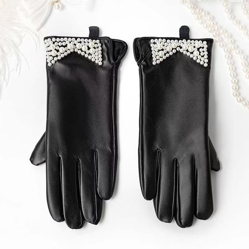 Elegante Lederhandschuhe mit Kettendetails Brehn