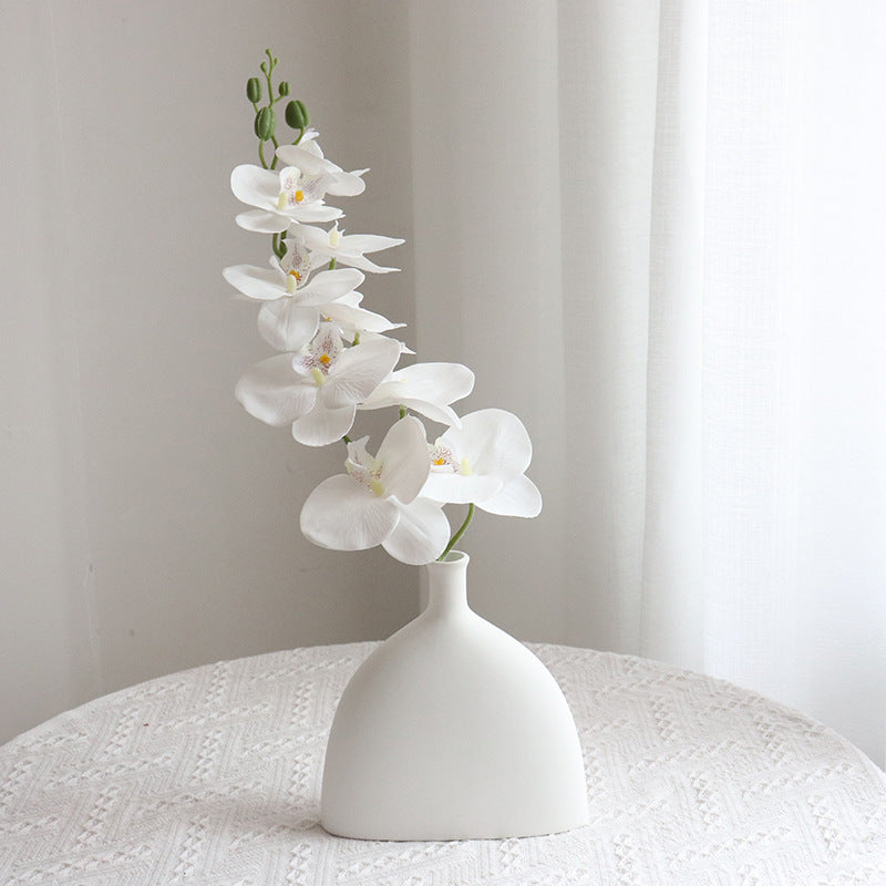 Minimalistische Keramikvase
