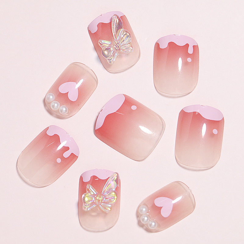 Romantisches Herzdesign Press-On Nagelset Brehn