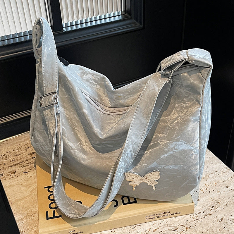 Lässige Schmetterlings-verzierte Schultertasche