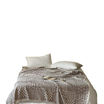 Dekorative Wohndecke mit Jacquard-Relief und Fransen