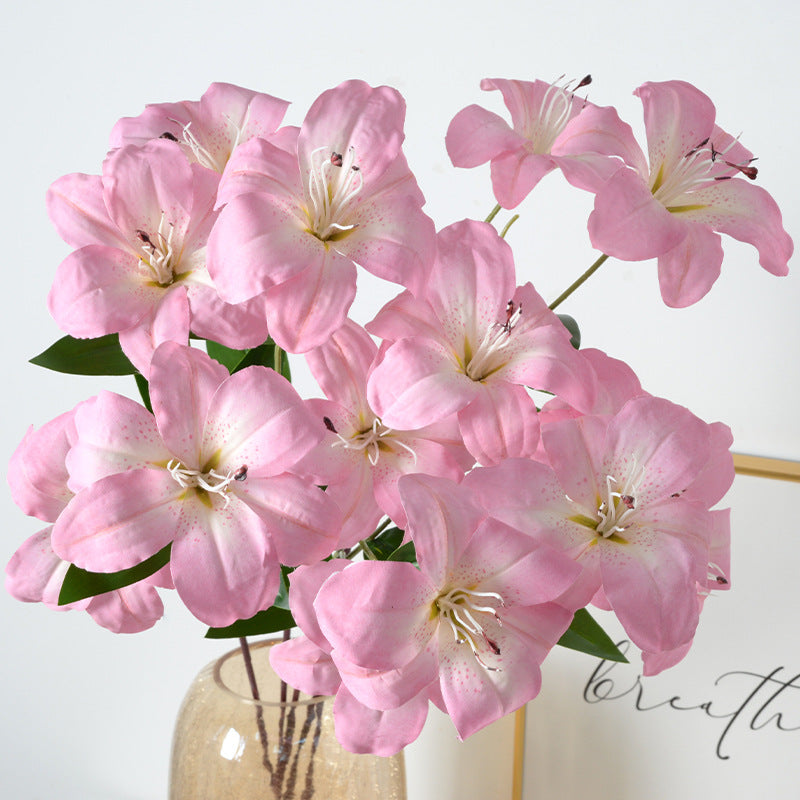 Elegante Seidenblumen Dekoration