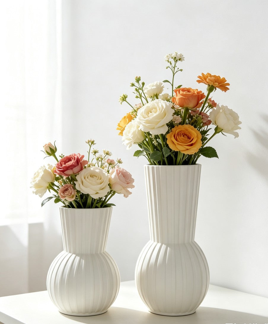 Elegantes Blumenarrangement Vase Brehn