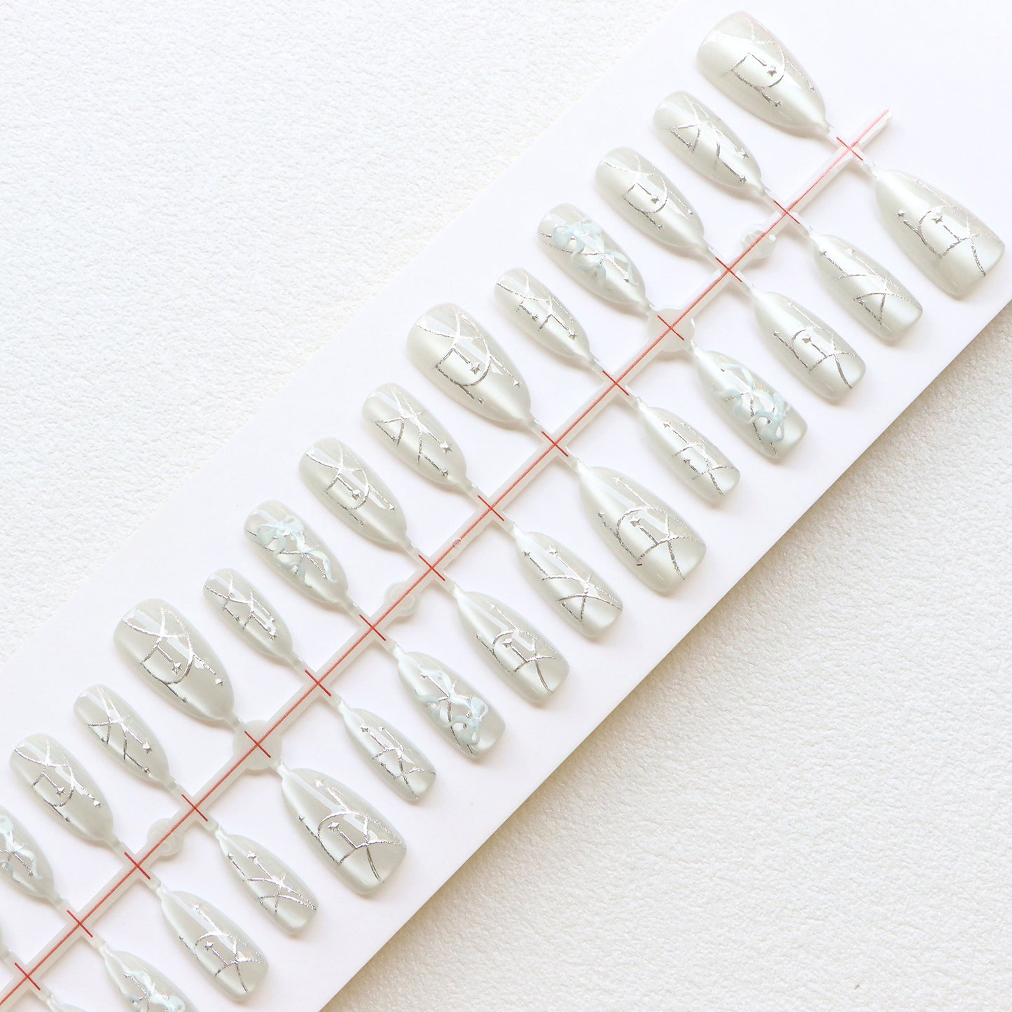 Elegante Press-On Nagelkunst Kollektion Brehn