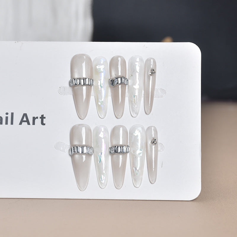 Dekorative Stiletto Nagelverlängerungen Brehn