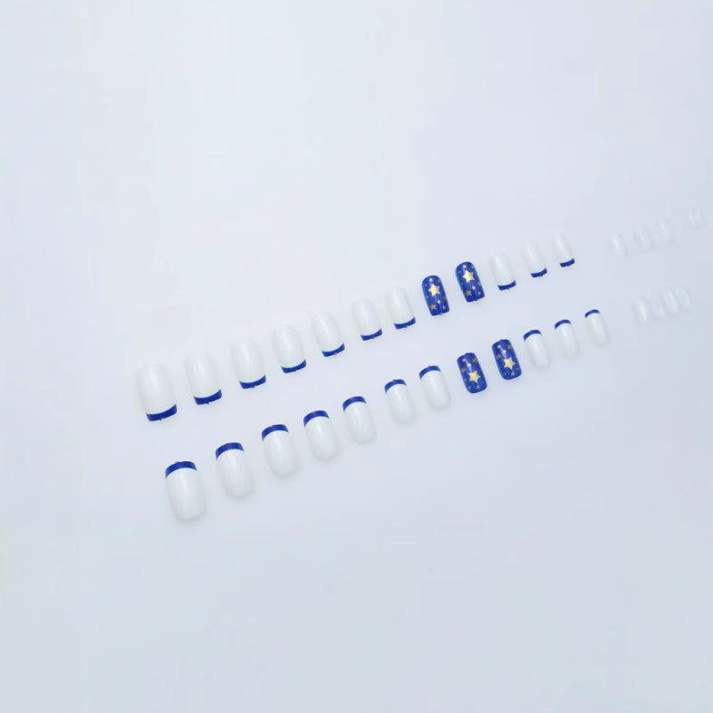 Elegante sternverzierte Nagelkunst Brehn