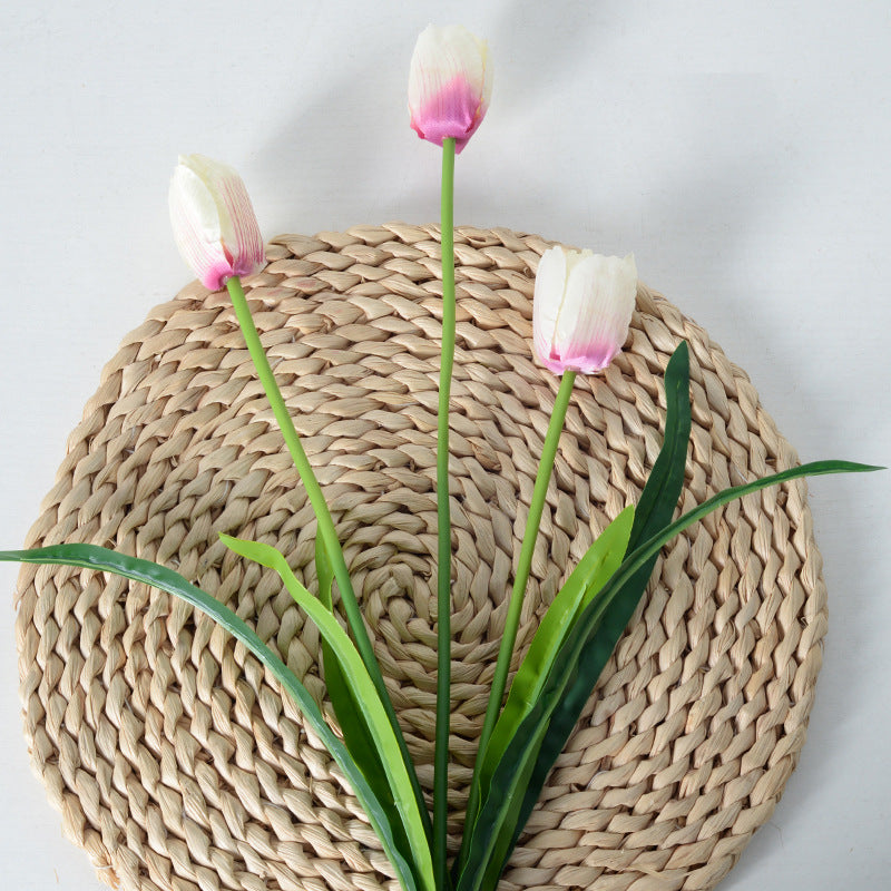 Dekorative Kunsttulpenstielarrangement