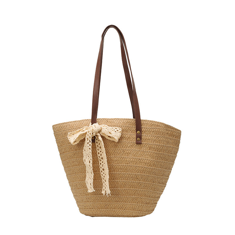 Gewebte Strohtasche für den Strand