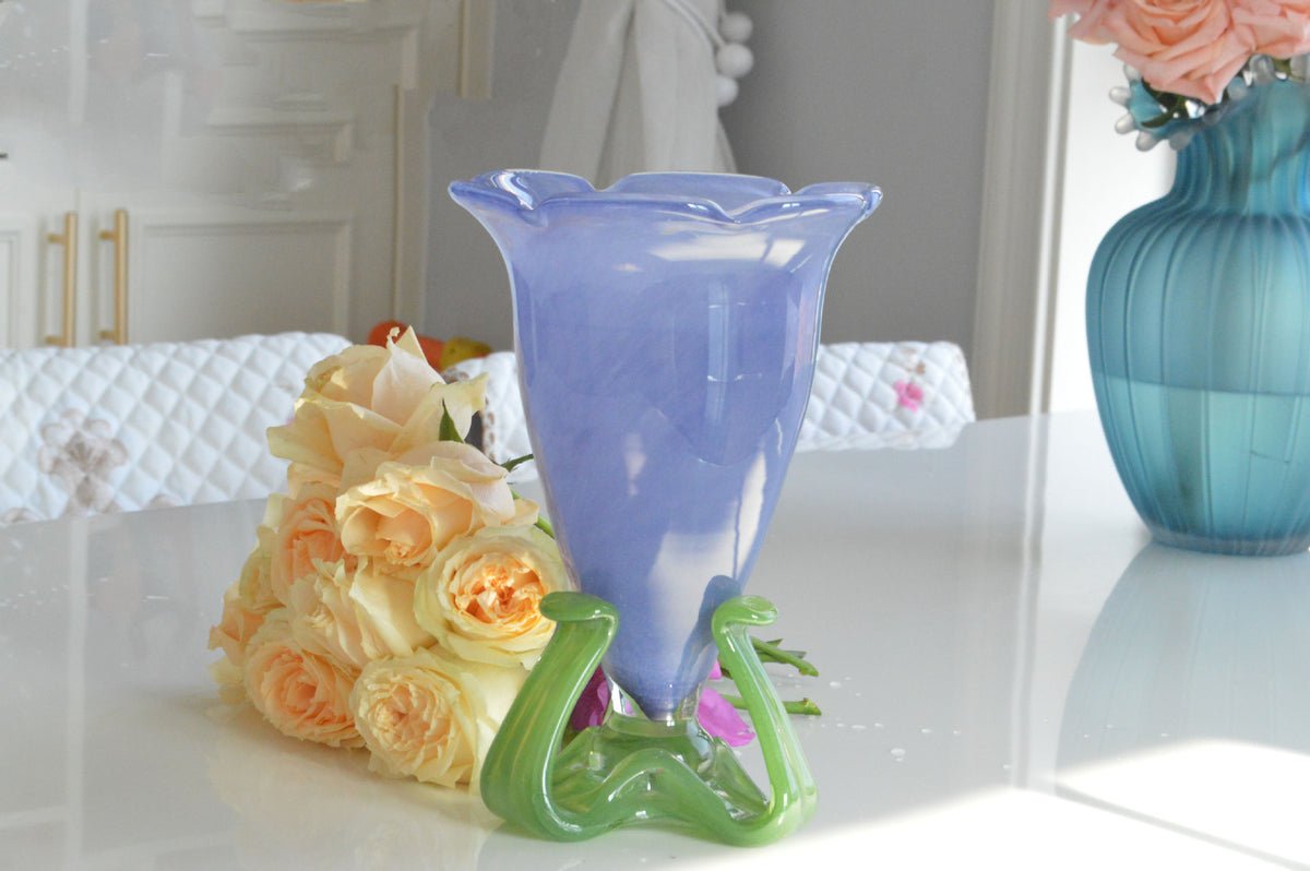 Mouthblown gerippte Podest Kunstglas Trompetenvase Brehn
