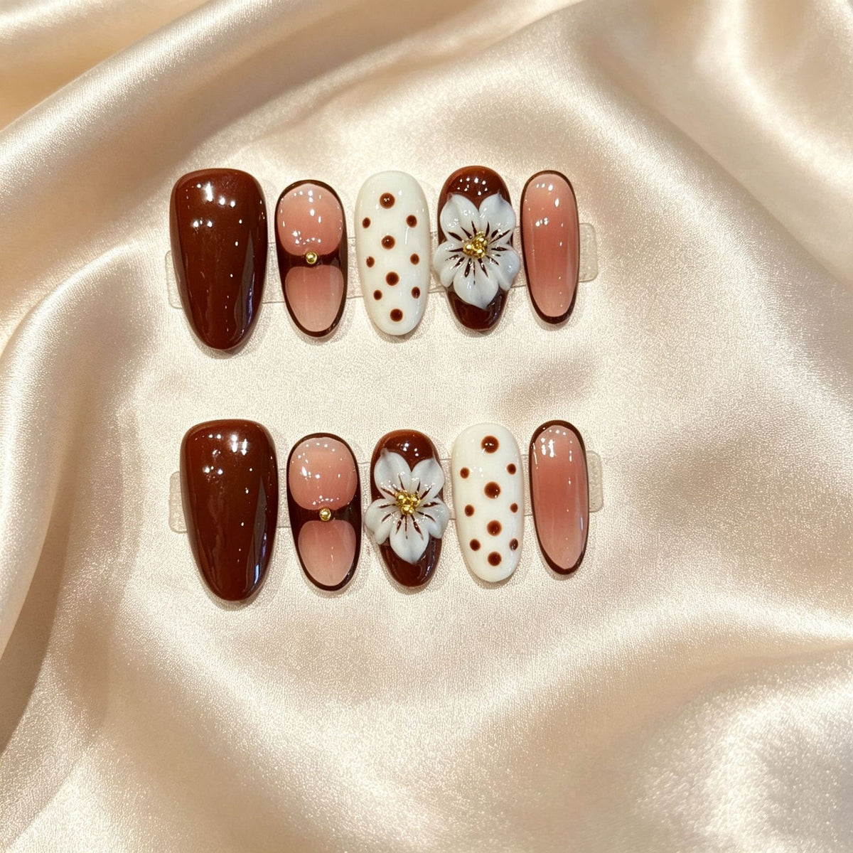 Dekoratives Premium Press-On Nagelkunst Set