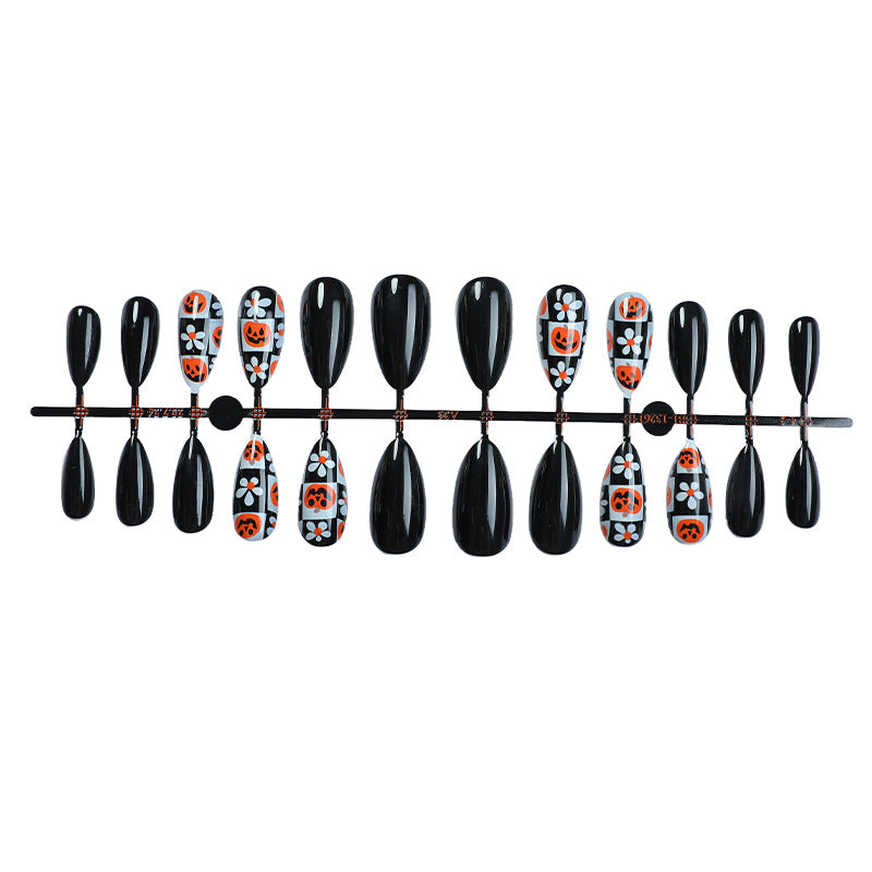 Halloween Kunstnagelset mit gruseligem Design Brehn
