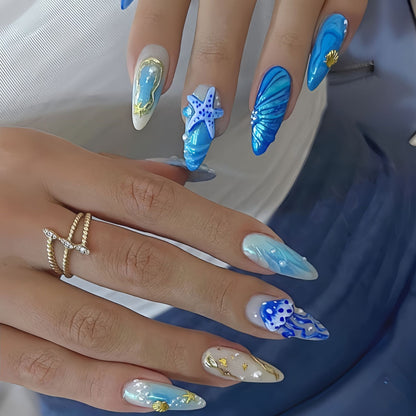 Kunstvoller Nagelspitzen Set mit Blattakzenten Brehn