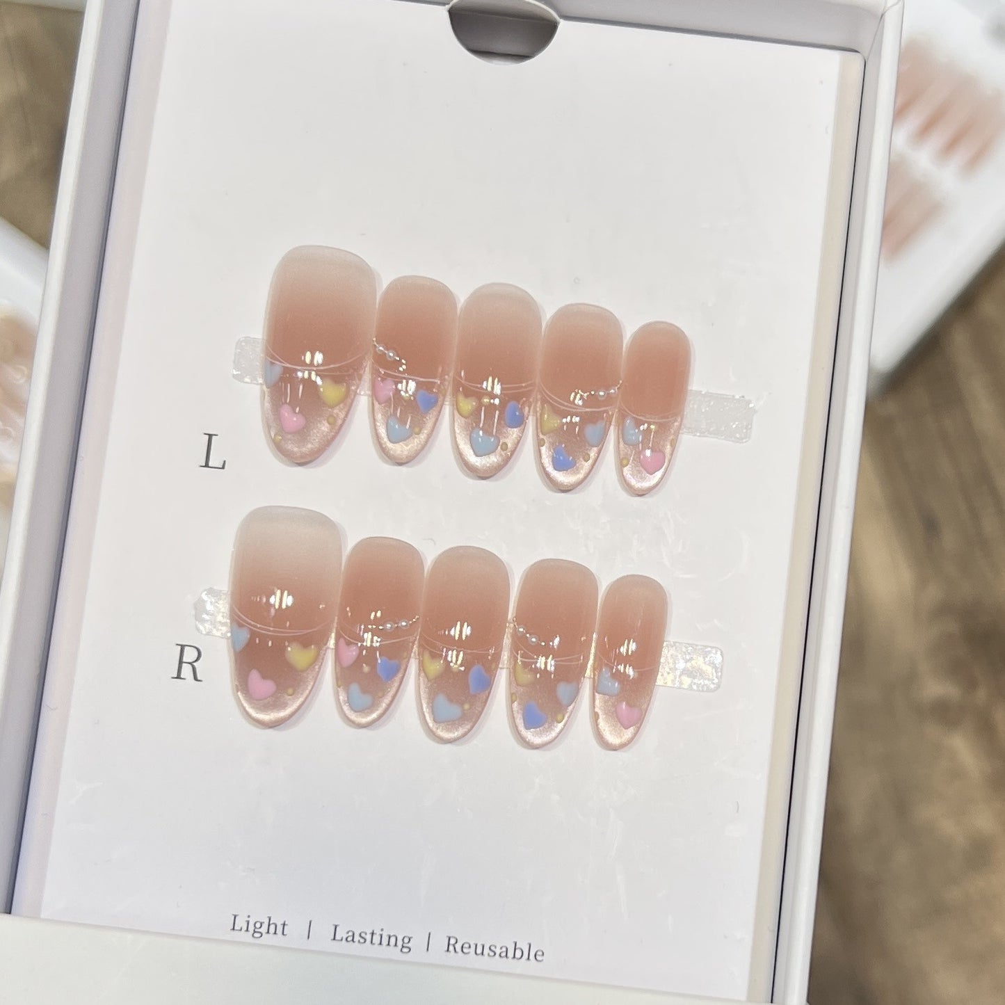 Herz-Themen Stiletto Press-On Nagelset Brehn
