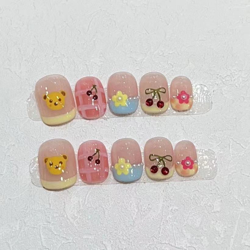 Verspielt Charakterdesign Press-On Nagelset Brehn