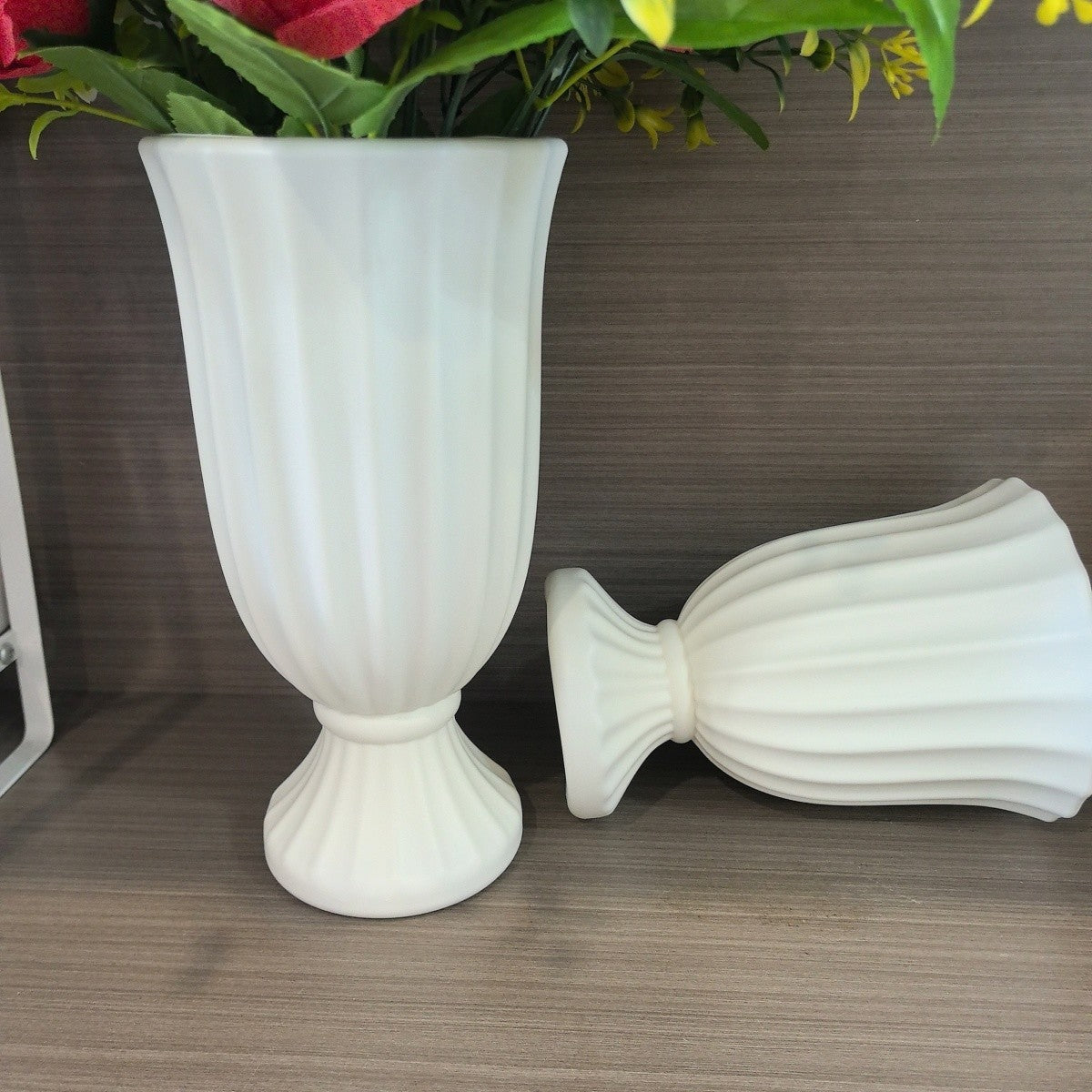 Dekorative gerippte Blumenvase Brehn