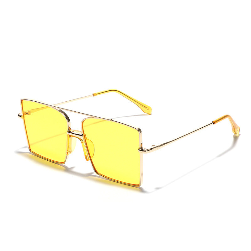 Damen elegante quadratische Sonnenbrille mit modischen Akzenten Brehn