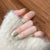 Dekorativer Press-On-Nagelspitzen-Satz mit geometrischen Designs Brehn