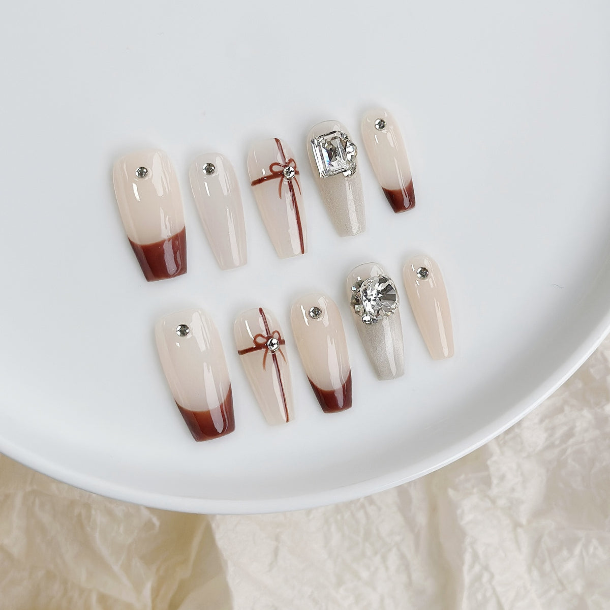 Schmetterlings-verzierte Press-On Nagelset