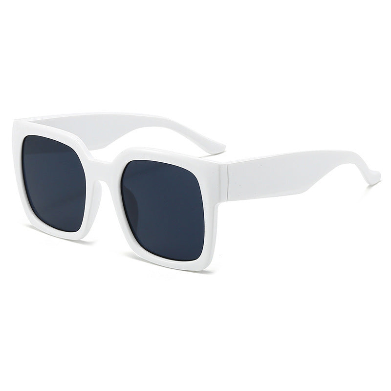 Damen quadratische Sonnenbrille mit stylischem Transparentrahmen und sanften Farbverlauf Brehn