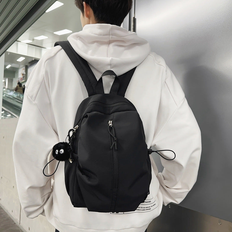 Rucksack mit Charmantem Tieranhänger und Innovativem Stauraum Brehn