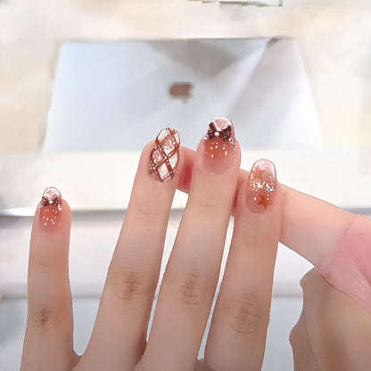 Elegante Glitzer-Nagelkunstverlängerungen